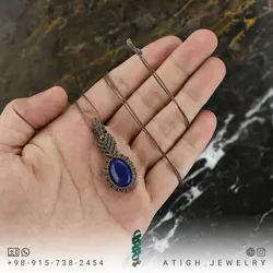 گردنبند عقیق آبی لاجوردی خوشرنگ معدنی کیفیت بالا دور بافت مکرومه تخصصی چاکرای 5 و 6