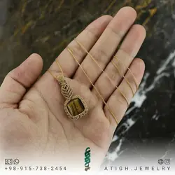 گردنبند چشم ببر طبیعی تراش مربع کیفیت بالا بازی نور و رنگ زیبا تخصصی سنگ درمانی دور بافت مکرومه همراه بند چرم