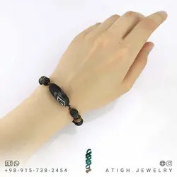 دستبند مهره لول عقیق سیاه سلیمانی مات طرح قدیمی با نقوش زیبا همراه چشم ببر و لاوا طبیعی بافت کشویی فری سایز
