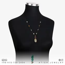 گردنبند جاسپر با رگه های خاص همراه عقیق خزه ای، لارویکیت و چشم ببر معدنی بافت مکرومه دستساز با نقش و نگار زیبا طبیعی