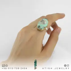 انگشتر نقره فیروزه نیشابوری شجری معدنی درشت با نقش و نگار خاص رنگ صددرصد طبیعی رکاب دستساز نقره 925 عیار دور طلایی