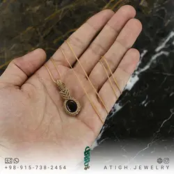 گردنبند یاقوت کبود معدنی تراش برلیانی بسیار شفاف بافت مکرومه دستساز وزن حدود 9.35 قیراط