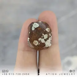 سنگ راف ( تراش نخورده) فیروزه نیشابوری معدنی نقش و نگار خاص حدود ۷ گرم