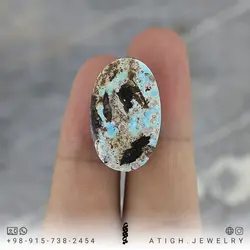 نگین فیروزه نیشابوری شجری معدنی با نقش و نگار خاص رگه های مشکی رنگ صد درصد طبیعی وزن حدود ۶.۸ گرم