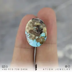 نگین فیروزه نیشابوری شجری معدنی با نقش و نگار خاص رگه های مشکی رنگ صد درصد طبیعی وزن حدود ۴.۵ گرم