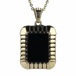 گردنبند عقیق سیاه معدنی تراش مستطیل فریم طلا روسی دور چنگ همراه زنجیر استیل یا بند چرمی