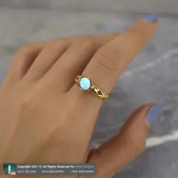 انگشتر فیروزه نیشابوری شجری معدنی با نقش و نگار زیبا خوشرنگ رکاب اسلیمی طرح قلب طلا روسی چهار چنگ