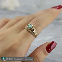 انگشتر فیروزه نیشابوری شجری معدنی خوشرنگ رکاب طلا روس نگین کاری دور چنگ