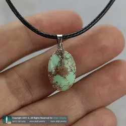 گردنبند فیروزه شجری نیشابوری معدنی با نقش و نگار زیبا رنگ صددرصد طبیعی همراه بند چرمی با کیفیت تخصصی چاکرای 5