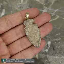 گردنبند پیریت تراش خاص معدنی سنگ درمانی بسیار خوشرنگ همراه زنجیر استیل ضد حساسیت