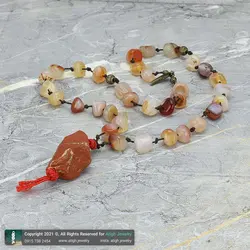 تسبیح کلکسیونی عقیق کارنلین تراش نامنظم با نقش و نگار زیبا با شیخک جاسپر قرمز راف (تراش نخورده) معدنی بافت گره ای 33 دانه بسیار خاص