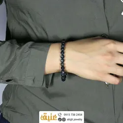 دستبند صدف مشکی طبیعی با بازی نور زیبا