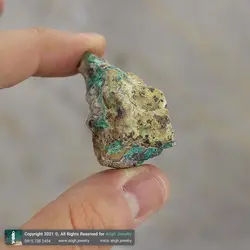 سنگ کریزوکولا راف (تراش نخورده) معدنی با نقش و نگار زیبا خوشرنگ مناسب دکوری سنگ درمانی مخصوص چاکرای پنجم وزن 18 گرم