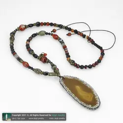 گردنبند تمام سنگ اسلایس عقیق سلیمانی خردلی دور نگین، همراه عقیق تبتی چشمی و عقیق سلیمانی انواع تراش معدنی بافت