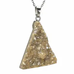 گردنبند پیریت تراش مثلث معدنی سنگ درمانی بسیار خوشرنگ همراه با زنجیر استیل