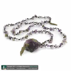 سینه ریز فلورین سبز و بنفش راف (تراش نخورده) همراه آمتیست نامنظم معدنی خوشرنگ بافت گره ای طرح پر