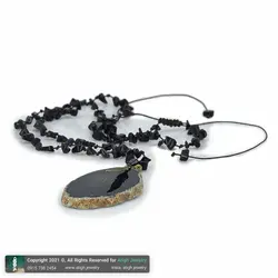 سینه ریز اسلایس عقیق مشکی سلیمانی همراه دلربا سرمه ای تراش نامنظم معدنی خاص بافت گره ای طرح پر