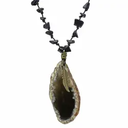 سینه ریز اسلایس عقیق سلیمانی با نقوش زیبا همراه دلربا سرمه ای تراش نامنظم معدنی بافت گره ای طرح بال