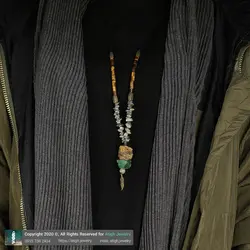 سینه ریز چشم ببر و آونتورین راف، لابرادوریت تراش نامنظم همراه چشم ببر استوانه ای معدنی بافت کشویی طرح بال