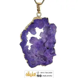 گردنبند ژئود آمتیست معدنی بسیار زیبا بلور طبیعی سنگ درمانی تخصصی چاکرای چشم سوم و تاج همراه زنجیر استیل
