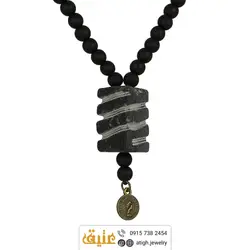 سینه ریز آنتیک سنگی تراش هرمی (مشابه هبهاب) و انیکس مات معدنی بافت گره ای بسیار خاص با نقوش زیبا طرح سکه