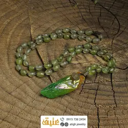سینه ریز کوارتز تیتانیوم راف معدنی هفت رنگ همراه شاه مقصود افغان شفاف طبیعی بافت گره ای