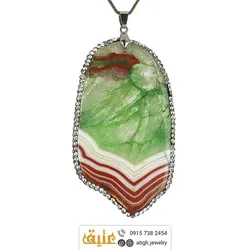 گردنبند اسلایس عقیق سلیمانی سفید قهوه‌ای با هم رشدی کوارتز سبز بسیار خاص و زیبا سنگ درمانی همراه زنجیر استیل