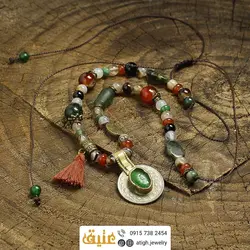 سینه ریز چندسنگ شاه مقصود، یشم کانادایی، جاسپر عقیق سلیمانی، سرخ، سبز و مشکی معدنی با آویز سکه