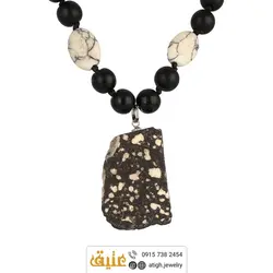 سینه ریز ابسیدین راف لکه برفی، هولیت تراش بیضی و انیکس مات معدنی بافت گره ای