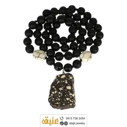 سینه ریز ابسیدین راف لکه برفی، هولیت تراش بیضی و انیکس مات معدنی بافت گره ای