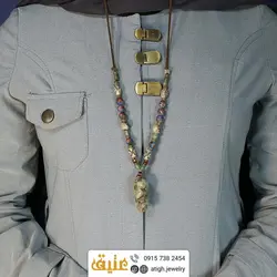 سینه ریز آنتیک یشم مویی تراش دست، عقیق چشمی، جاسپر، عقیق سرخ و سرپنتین