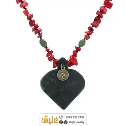 سینه ریز شاه مقصود افغان سبز تیره تراش قلب و مرجان نامنظم طبیعی بافت گره ای