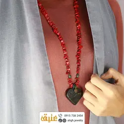 سینه ریز شاه مقصود افغان سبز تیره تراش قلب و مرجان نامنظم طبیعی بافت گره ای