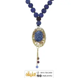 سینه ریز کوارتز آبی بلور معدنی سیم پیچ، لاوا آبی و بنفش و جید تراش دار معدنی بافت گره ای