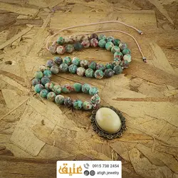 سینه ریز عقیق شیری دامله خوشرنگ و فیروزه مات آفریقایی معدنی طرح فلاور بافت گره ای