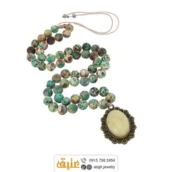 سینه ریز عقیق شیری دامله خوشرنگ و فیروزه مات آفریقایی معدنی طرح فلاور بافت گره ای