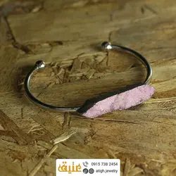 دستبند کوارتز صورتی (رز کوارتز) بلور معدنی خوشرنگ سنگ درمانی شش ضلعی