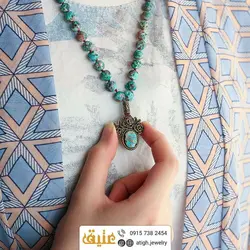 سینه ریز فیروزه نیشابوری و فیروزه آفریقایی معدنی بافت گره فریم طرح گل بسیار خوشرنگ