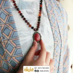 سینه ریز عقیق سرخ و عقیق سلیمانی بسیار خوشرنگ معدنی طرح گل