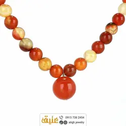 سینه ریز گوی عقیق سرخ و کارنلین همراه چوب زیتون