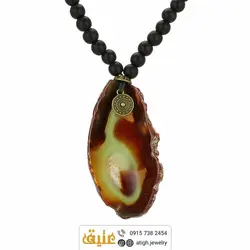 سینه ریز عقیق سلیمانی طبیعی با نقوش زیبا و انیکس مات طبیعی بافت ‌