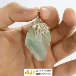 گردنبند فلورین سبز راف سنگ درمانی طبیعی بهمراه زنجیر استیل‌ تخصصی چاکرای قلب