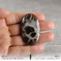 نگین agirine آگیرین کلکسیونی معدنی درشت با نقش و نگار خاص رنگ عنابی وزن حدود 25 گرم