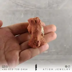 سنگ راف مرجان شاخه ای گلبهی بسیار خوشرنگ صددرصد طبیعی دکوری- سنگ درمانی وزن حدود 35 گرم