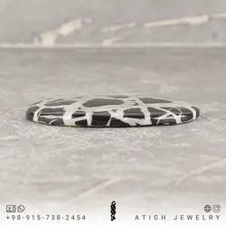 نگین سپتارین کلکسیونی معدنی درشت با نقش و نگار خاص سفید- مشکی وزن حدود 33 گرم