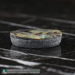 نگین صدف آبالون هفت رنگ طبیعی کیفیت بالا بازی نور و رنگ زیبا رگه های منحصر به فرد تخصصی سنگ درمانی وزن حدود 5 گرم