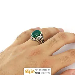 انگشتر عقیق سبز طبیعی دور چنگ اره کاری سیاه قلم مردانه