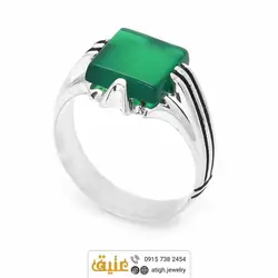 انگشتر عقیق سبز معدنی مربعی نقره چهار چنگ شیاردار