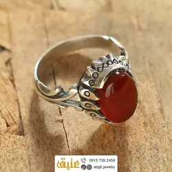 انگشتر عقیق سرخ معدنی رکاب نقره دور چنگ اشکی نقره ۹۲۵ عیار