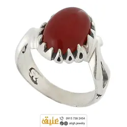 انگشتر عقیق سرخ خوشرنگ معدنی تراش دامله رکاب نقره دور چنگ اشکی